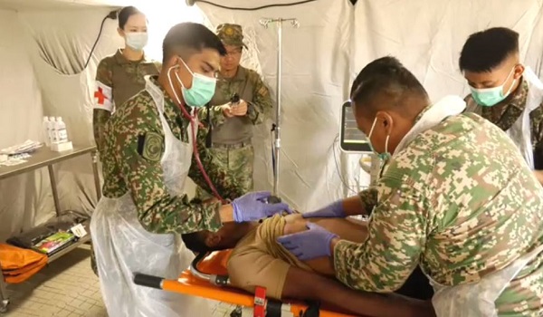 Simulasi bantuan kecemasan kepada mangsa bencana / Foto RTM